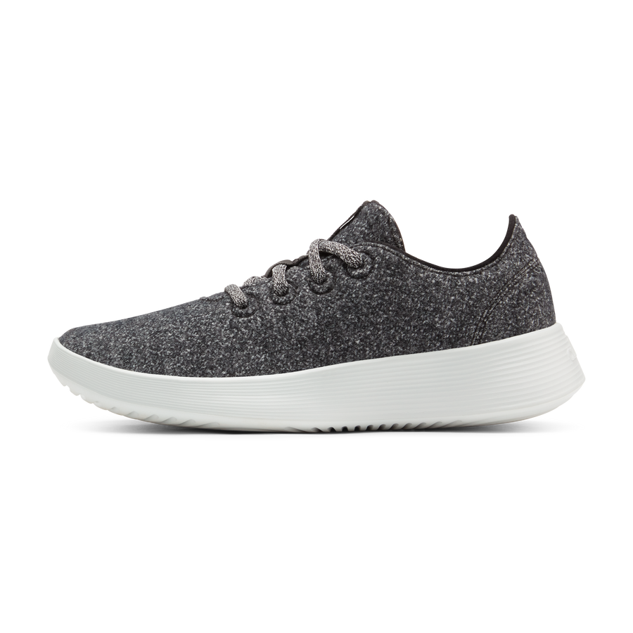 A10473_24Q1_Wool-Runner-2-Dark